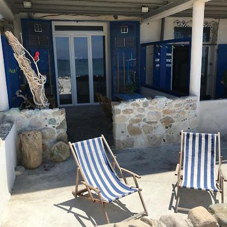 Le Cabanon Bleu Sur La Plage Marselha Exterior foto